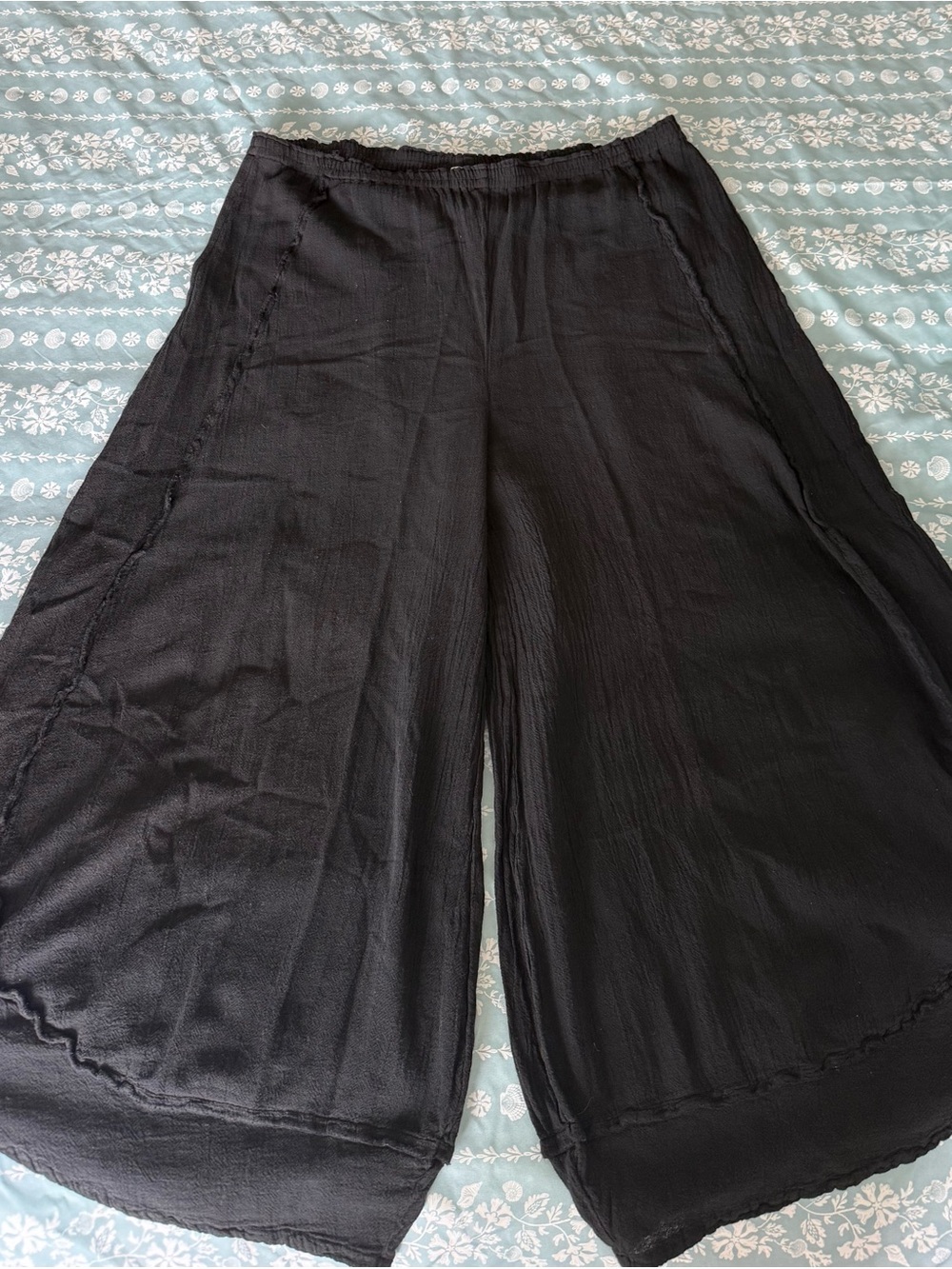Oh My Gauze! Black Wide-Leg Cropped Palazzo Pants